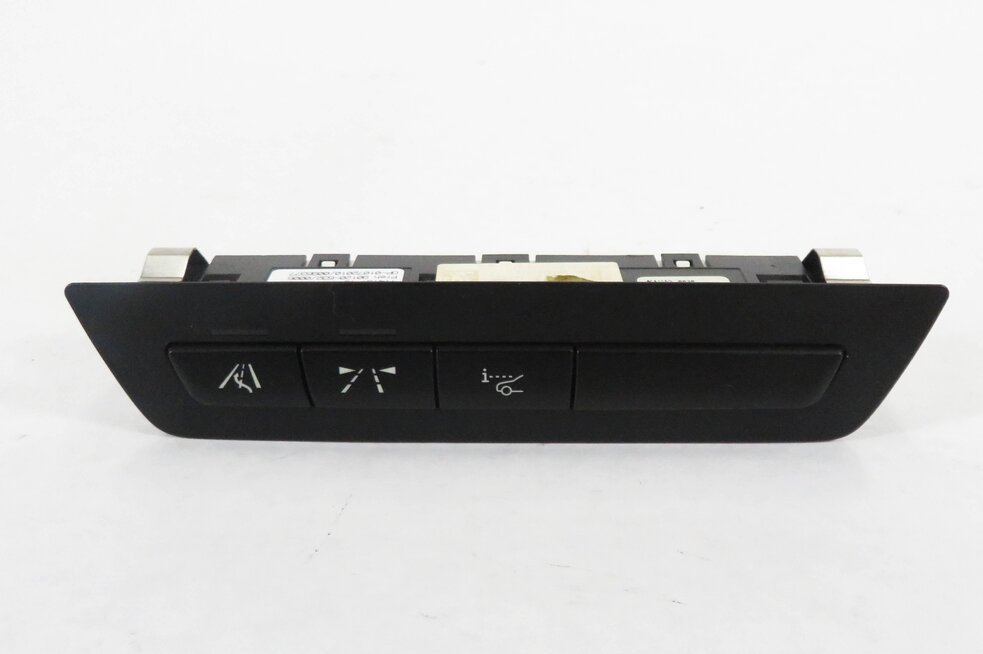 Thumbnail 7: 2011 BMW ACTIVE HYBRID 7 (F04) CENTER DASH HEATER A/C AIR VENT w/ HAZARD & LOCK