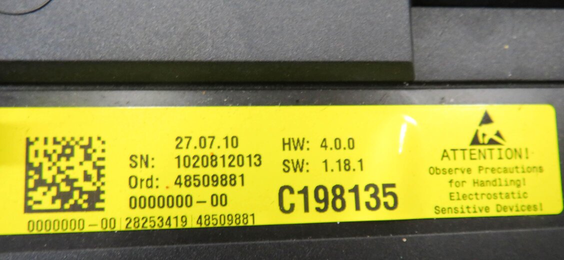 Thumbnail 7: 2011 BMW ACTIVE HYBRID 7 (F04) FRONT MAP READING COURTESY DOME LIGHT (BLACK)