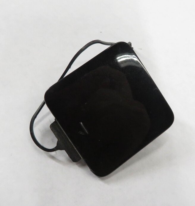 2011 BMW ACTIVE HYBRID 7 (F04) REAR BUMPER TOWING EYE TOW HOOK COVER (BLACK 475)
