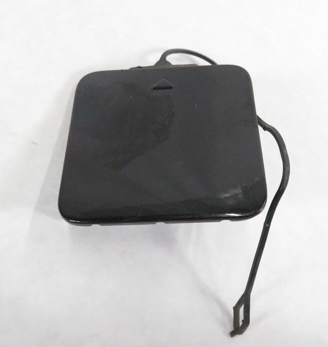 Thumbnail 4: 2011 BMW ACTIVE HYBRID 7 (F04) REAR BUMPER TOWING EYE TOW HOOK COVER (BLACK 475)