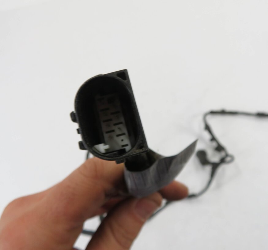 Thumbnail 6: 2011 BMW ACTIVE HYBRID 7 (F04) FRONT PDC PARK SENSOR SET-5 w/ HARNESS (BLACK)