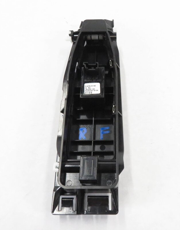 Thumbnail 5: 2011 BMW ACTIVE HYBRID 7 (F04) RIGHT FRONT PASSENGER POWER WINDOW SWITCH (BLACK)