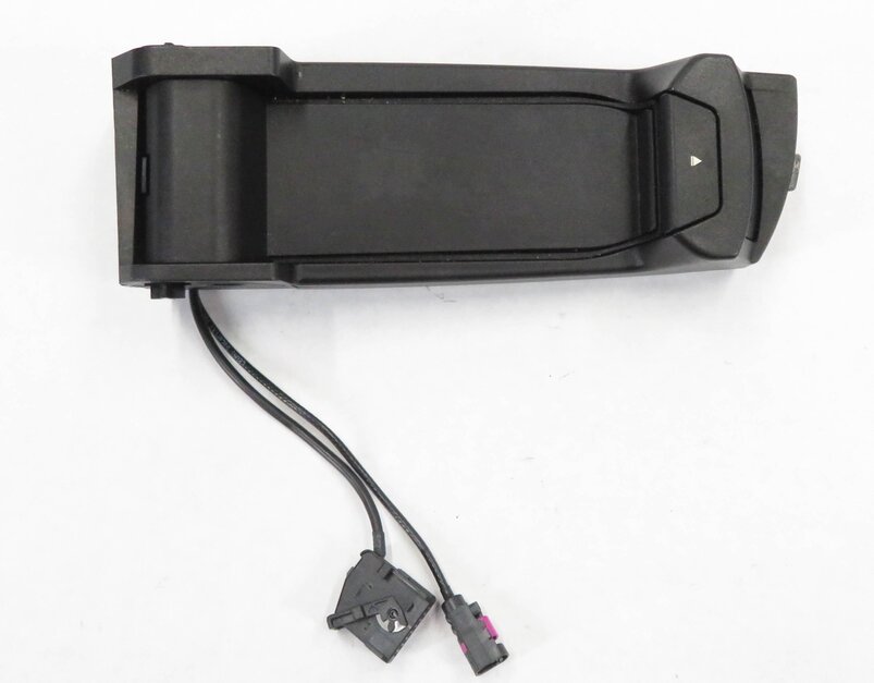Thumbnail 3: 2011 BMW ACTIVE HYBRID 7 (F04) FRONT CONSOLE SNAP IN PHONE CHARGING CRADLE