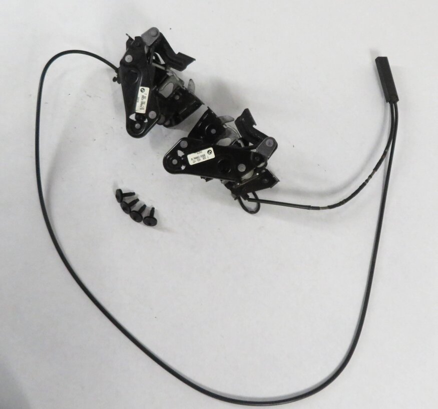 2011 BMW ACTIVE HYBRID 7 (F04) FRONT LEFT & RIGHT LOWER HOOD LOCK LATCH SET-2