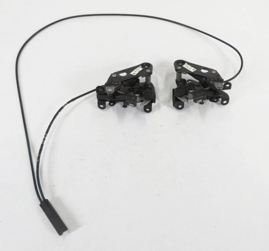Thumbnail 4: 2011 BMW ACTIVE HYBRID 7 (F04) FRONT LEFT & RIGHT LOWER HOOD LOCK LATCH SET-2