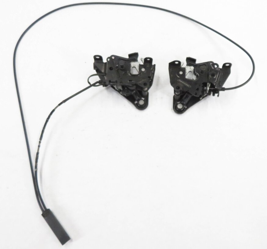Thumbnail 5: 2011 BMW ACTIVE HYBRID 7 (F04) FRONT LEFT & RIGHT LOWER HOOD LOCK LATCH SET-2