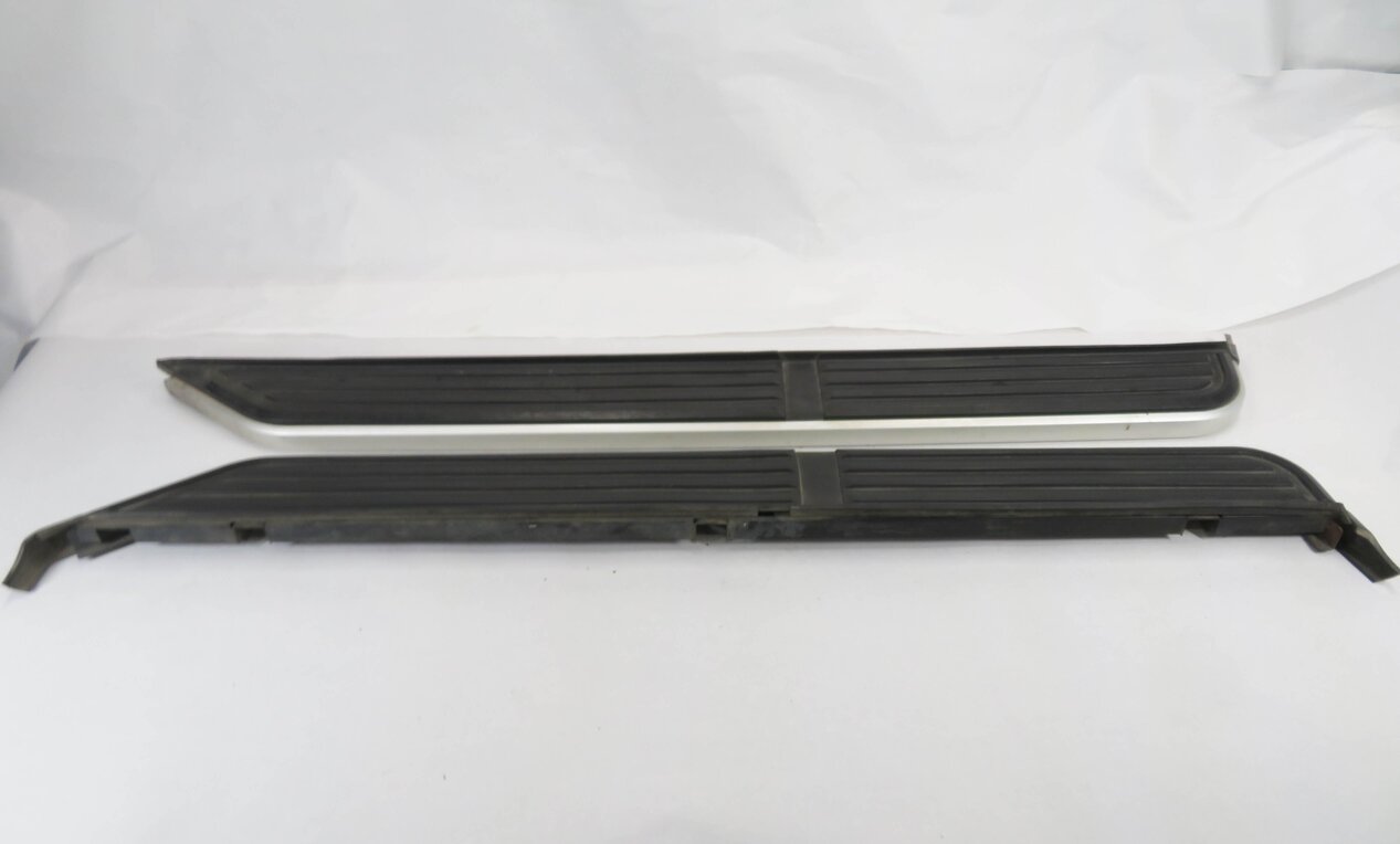Thumbnail 8: 2013 LAND ROVER LR4 - FRONT LEFT & RIGHT RUNNER BOARD DOOR STEP SET-2