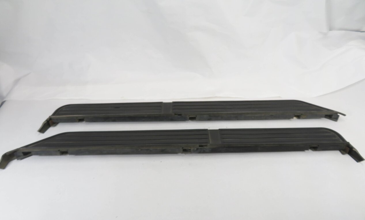 Thumbnail 9: 2013 LAND ROVER LR4 - FRONT LEFT & RIGHT RUNNER BOARD DOOR STEP SET-2