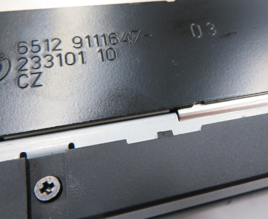 Thumbnail 5: 2008-2010 BMW 750i X5 X6 Z4 (F01 E70 E71 E89) VIDEO PLAYER 6-DISC DVD CHANGER