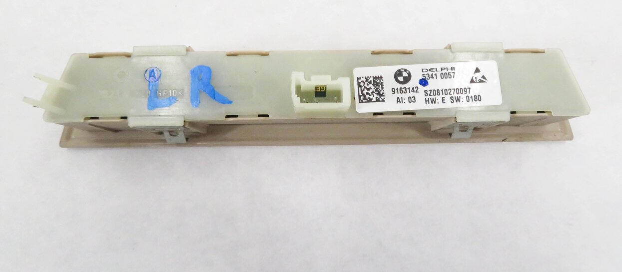 Thumbnail 4: 2009 BMW 750i (F01) LEFT REAR HEATED COMFORT SEAT MEMORY SWITCH (OYSTER BEIGE)