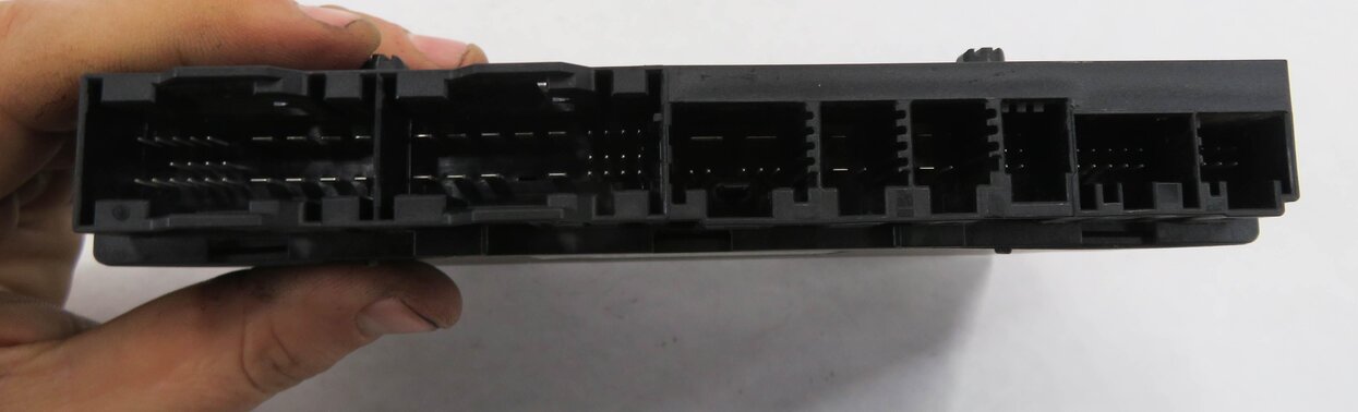 Thumbnail 5: 2009-2010 BMW 750i 760i (F01) FRONT COMFORT SEAT MEMORY CONTROL MODULE COMPUTER