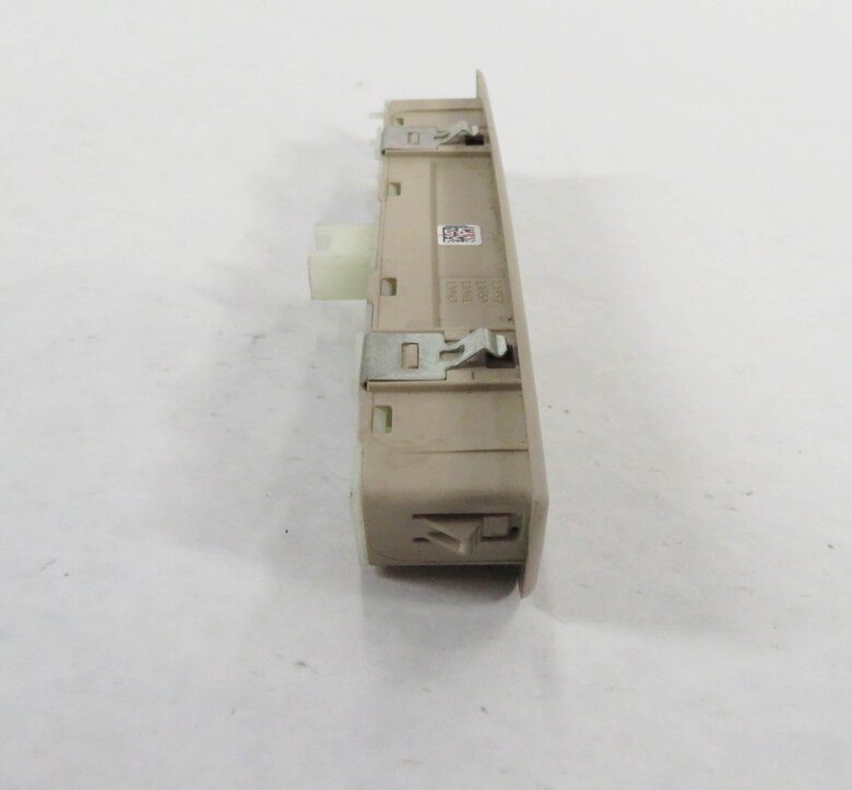 Thumbnail 3: 2009 BMW 750i (F01) RIGHT REAR HEATED COMFORT SEAT MEMORY SWITCH (OYSTER BEIGE)