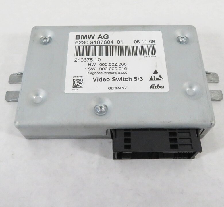 Thumbnail 2: 2009 BMW 750i (F01) REAR VIDEO ENTERTAINMENT SYSTEM CONTROL MODULE