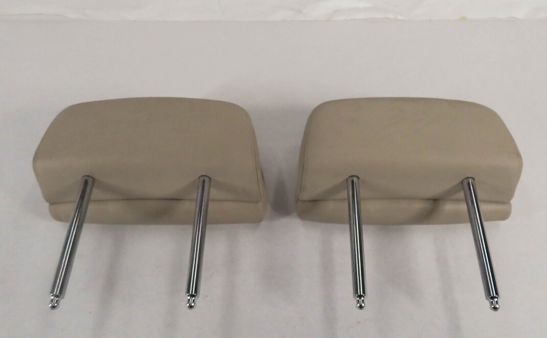 Thumbnail 5: 2009 BMW 750i (F01) REAR ACTIVE HEADREST HEAD REST SET-2 (OYSTER NAPPA LEATHER)