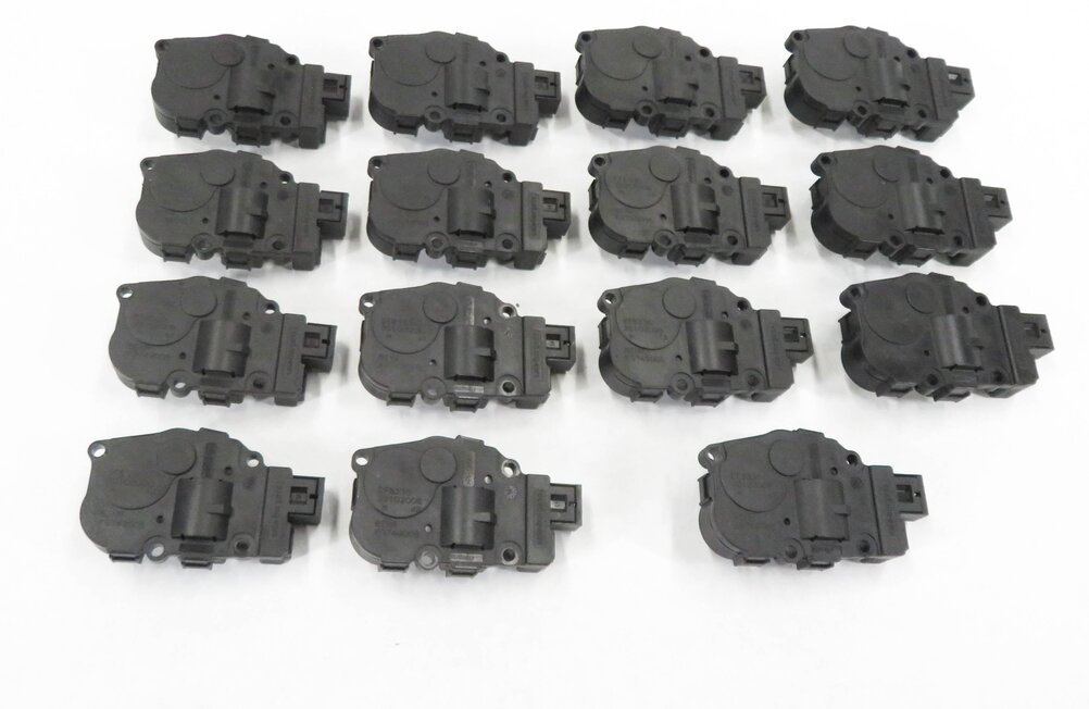 Thumbnail 2: 2009 BMW 750i (F01) FRONT HVAC HEATER A/C AIR BOX BLEND DOOR ACTUATOR MOTOR SET