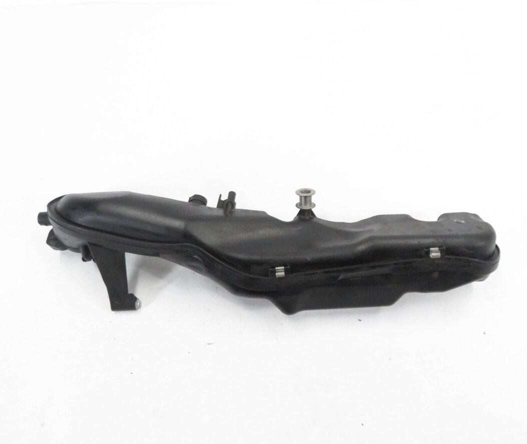 Thumbnail 2: 08-14 BMW 550i 650i 750i X5 X6 (F01 F10 E70 E71) 4.4L TWIN TURBO LEFT MANIFOLD