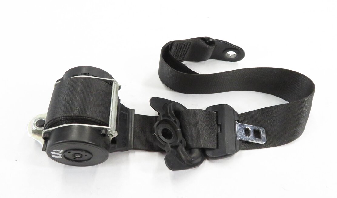 Thumbnail 3: 2006 LAND ROVER LR3 RIGHT REAR 2nd SECOND ROW SEATBELT BUCKLE RETRACTOR (BLACK)