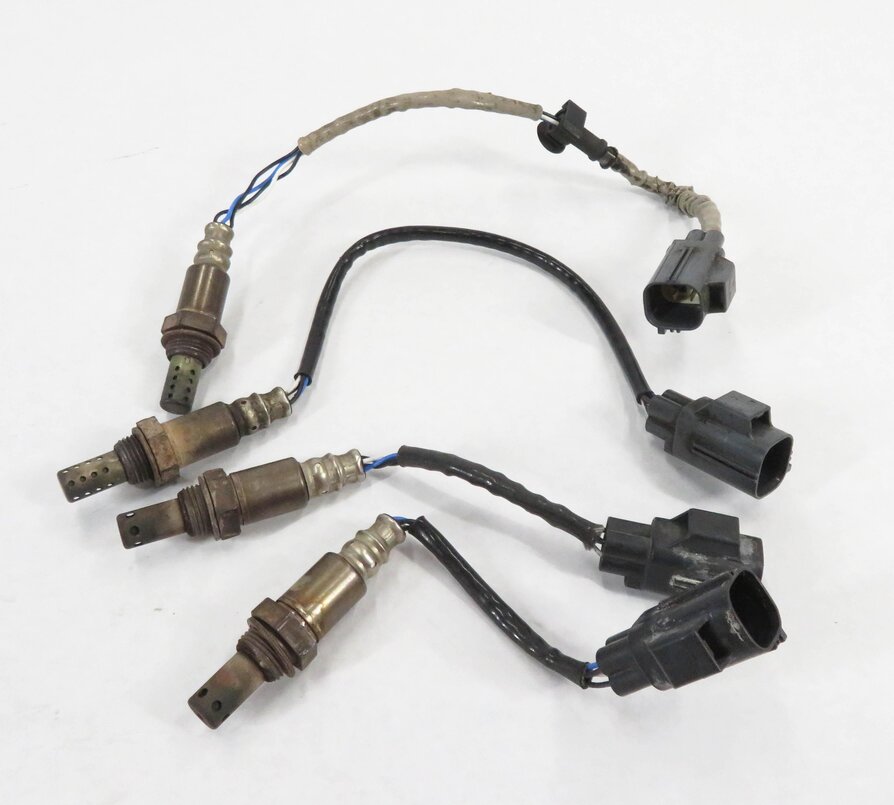 Thumbnail 2: 2006 LAND ROVER LR3 - 4.4L PRE / POST CAT O2 OXYGEN LAMBDA PROBE SENSOR SET-4