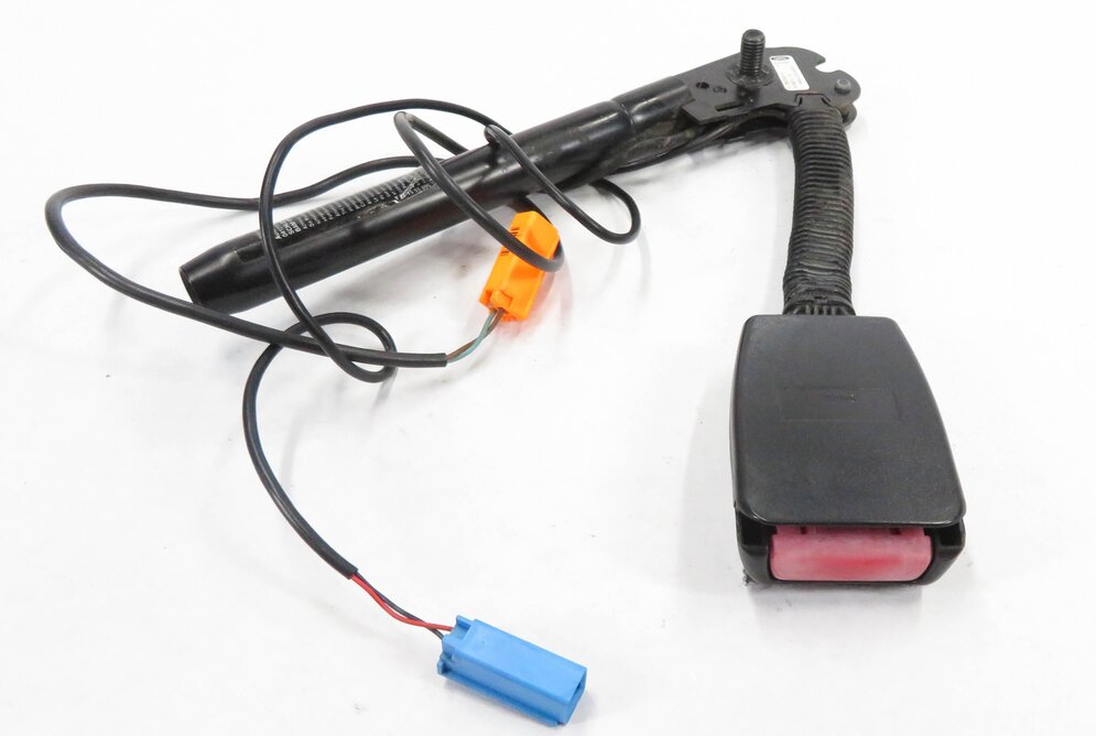 Thumbnail 5: 2005-2006 RANGE ROVER SPORT (L320) / LR3 - RIGHT FRONT SEATBELT BUCKLE RECEIVER