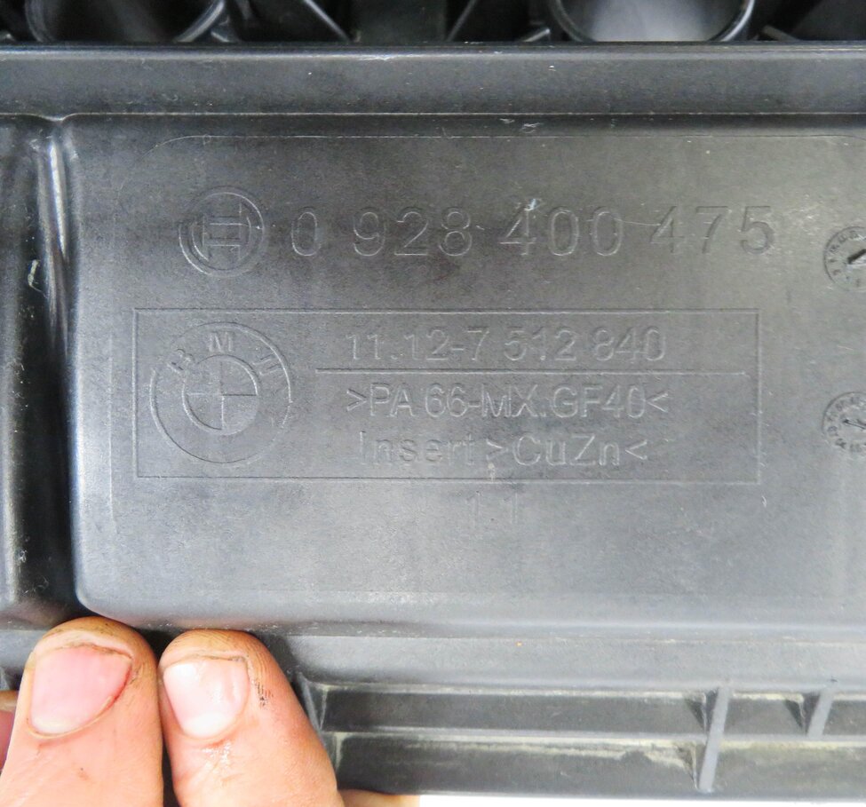Thumbnail 7: 02-06 BMW 330i 325i 525i 530i X3 X5 Z4 E39 E46 E53 E83 E85 2.5L 3.0L VALVE COVER