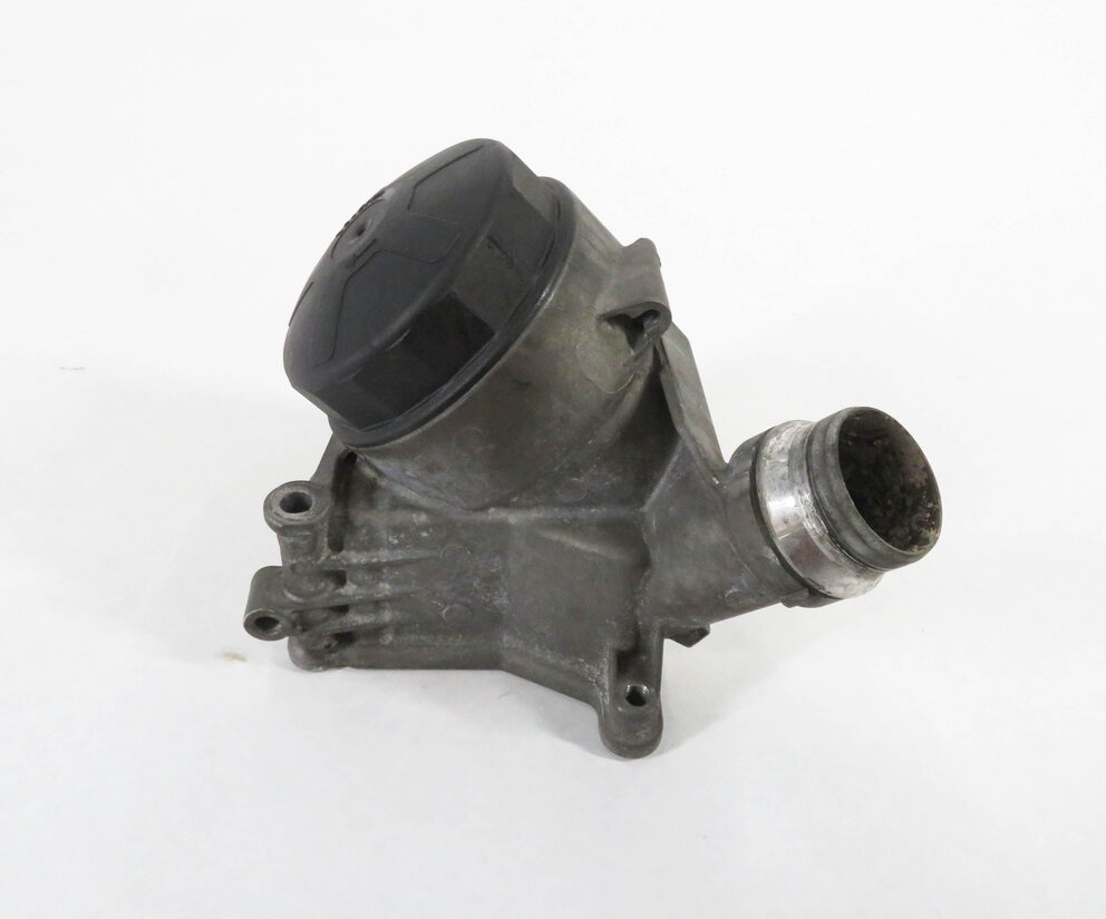 Thumbnail 4: 2009 BMW 335i (E90) 3.0T N54 TWIN TURBO ENGINE MOTOR OIL FLUID FILTER HOUSING