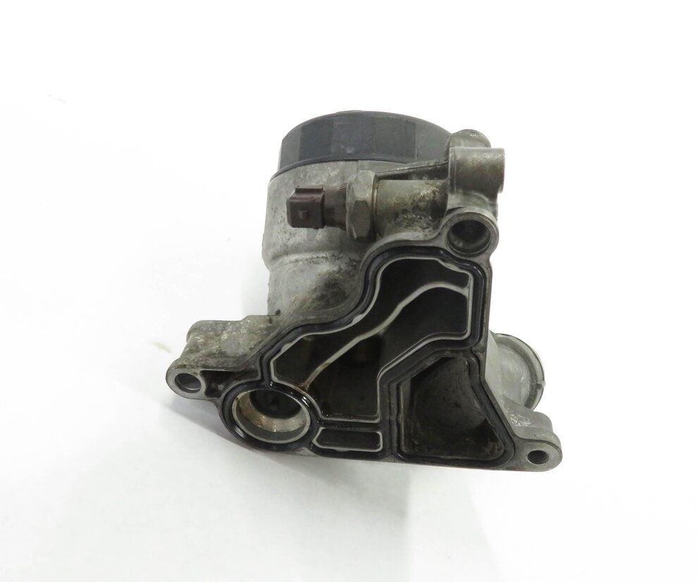 Thumbnail 5: 2009 BMW 335i (E90) 3.0T N54 TWIN TURBO ENGINE MOTOR OIL FLUID FILTER HOUSING