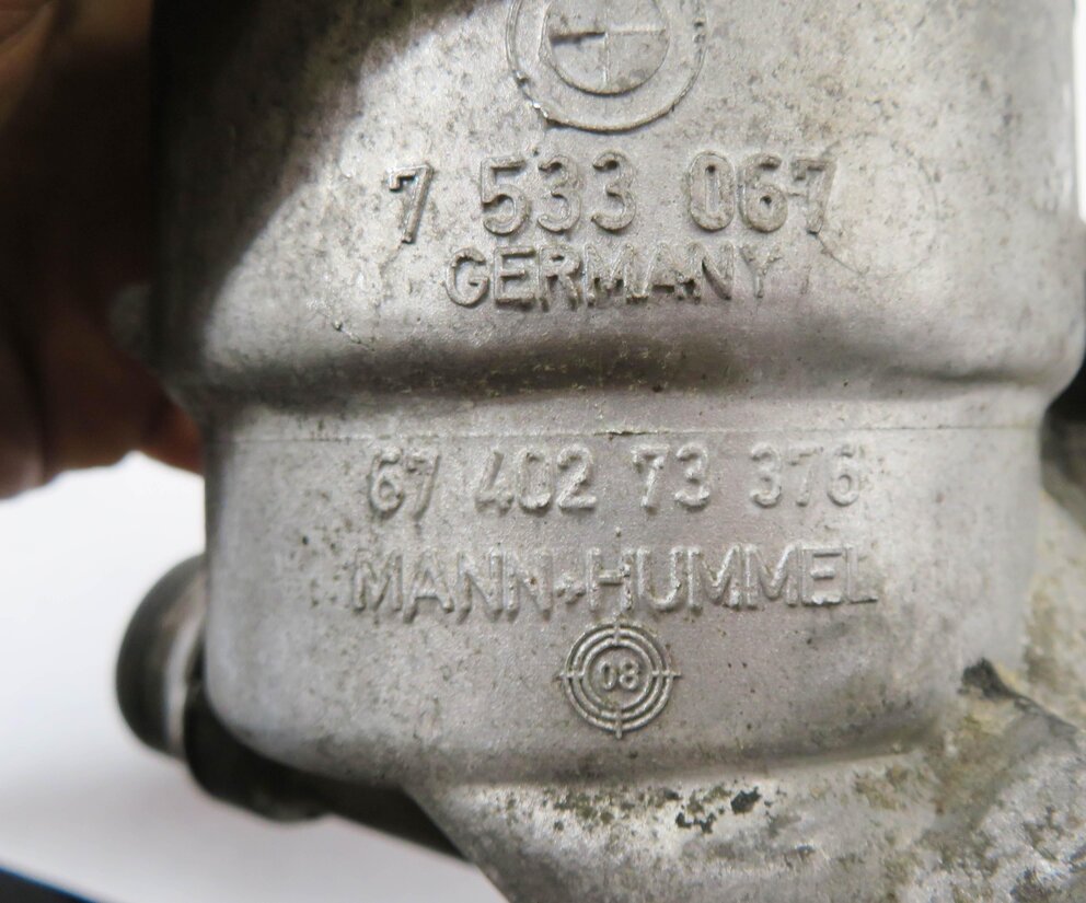 Thumbnail 7: 2009 BMW 335i (E90) 3.0T N54 TWIN TURBO ENGINE MOTOR OIL FLUID FILTER HOUSING