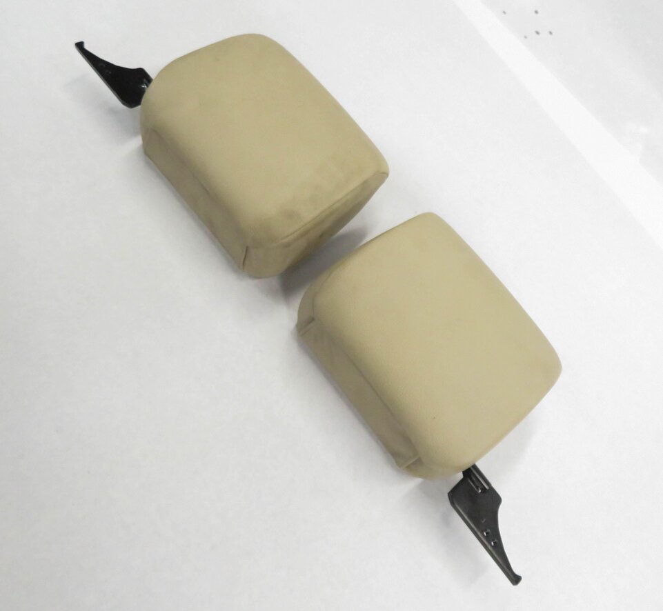 2007 BMW 328i (E93) CONVERTIBLE - FRONT HEADREST SET-2 (BEIGE CREAM LEATHER)