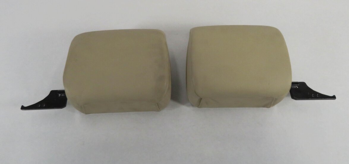 Thumbnail 2: 2007 BMW 328i (E93) CONVERTIBLE - FRONT HEADREST SET-2 (BEIGE CREAM LEATHER)