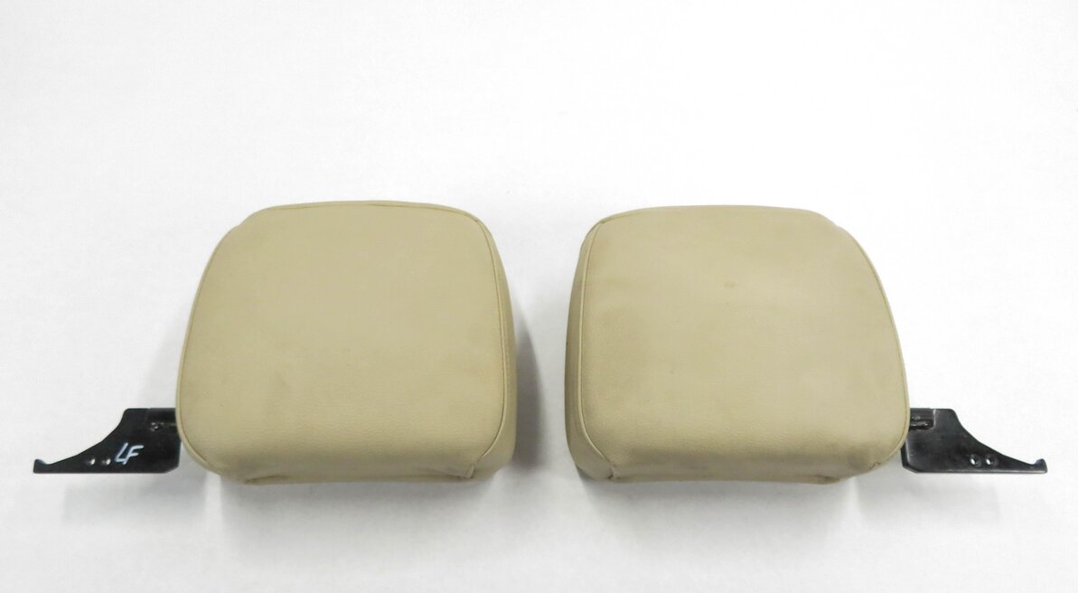 Thumbnail 5: 2007 BMW 328i (E93) CONVERTIBLE - FRONT HEADREST SET-2 (BEIGE CREAM LEATHER)