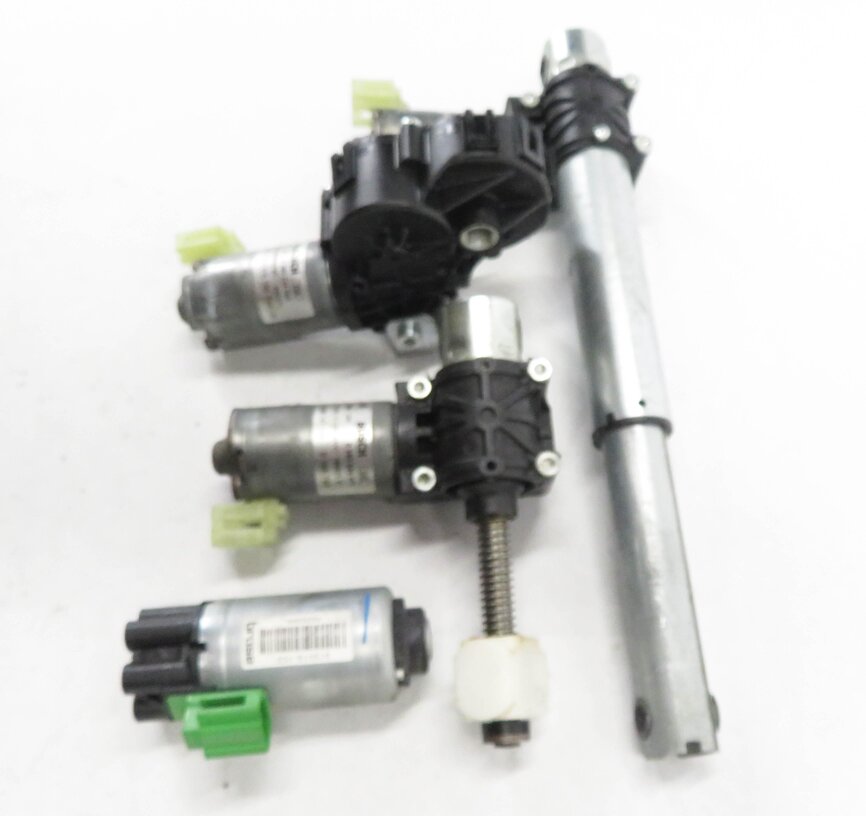 Thumbnail 3: 2011 BMW 535i (F10) RIGHT FRONT PASSENGER POWER SEAT MOTOR SET-4