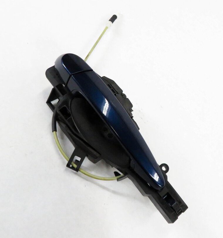 08-14 BMW X3 X5 X5M X6 X6M (E70 E71 F25) LEFT SIDE REAR DOOR HANDLE (BLUE A76)