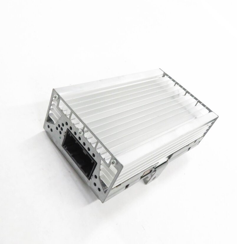 11-13 BMW 528i 535i 550i (F10) HARMAN BECKER RADIO STEREO AUDIO AMP AMPLIFIER