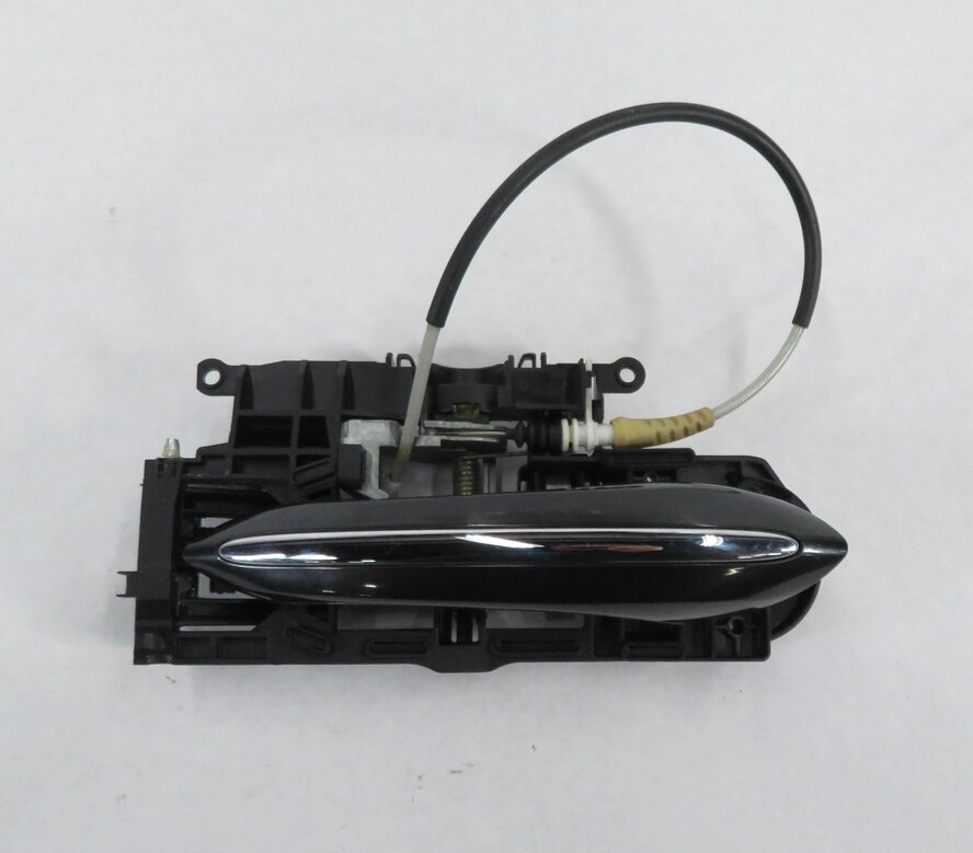 Thumbnail 2: 11-16 BMW 528i 535i 550i M5 (F10) RIGHT FRONT DOOR HANDLE w/ LIGHT (GRAY B90)