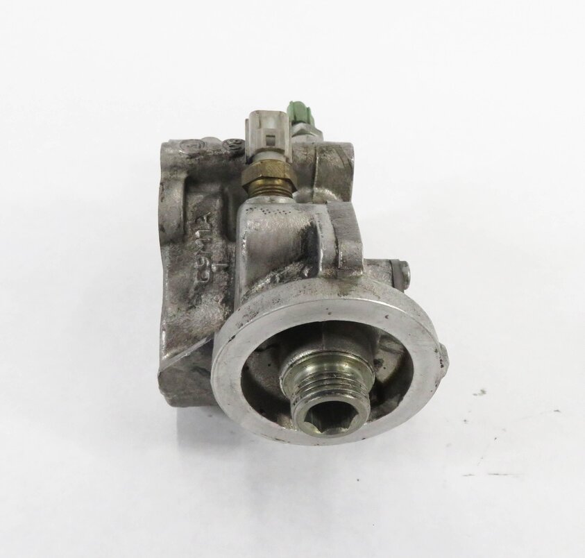 Thumbnail 4: 2006 RANGE ROVER SPORT (L320) 4.2L V8 SUPERCHARGED MOTOR OIL FILTER ADAPTER