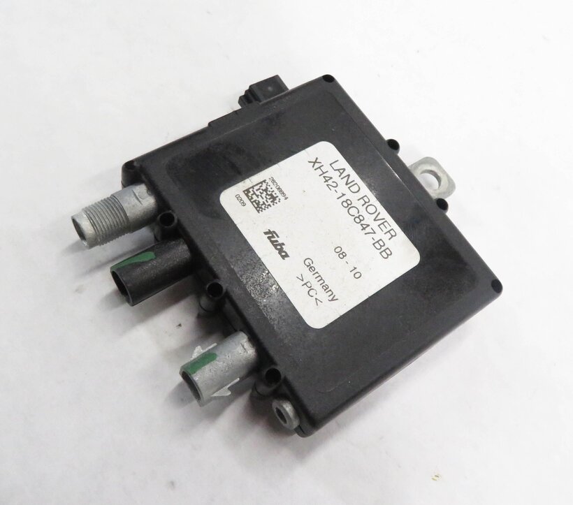 2011 RANGE ROVER (L322) ANTENNA AMPLIFIER MODULE