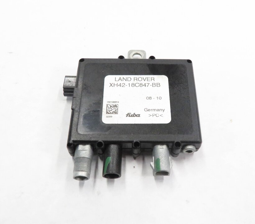 Thumbnail 2: 2011 RANGE ROVER (L322) ANTENNA AMPLIFIER MODULE