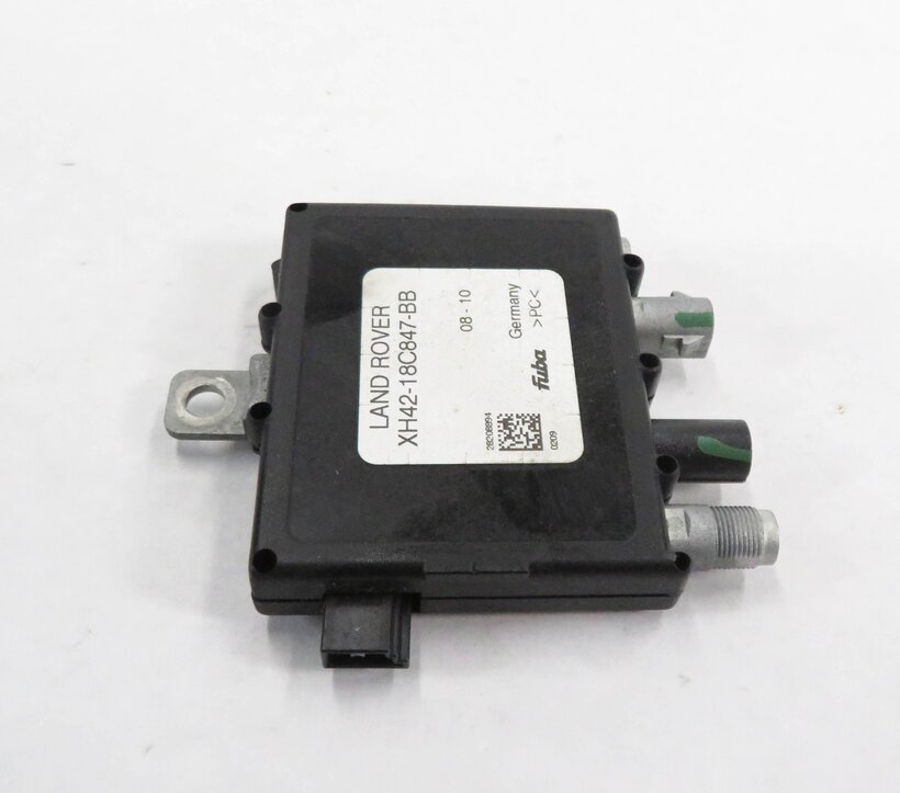 Thumbnail 3: 2011 RANGE ROVER (L322) ANTENNA AMPLIFIER MODULE