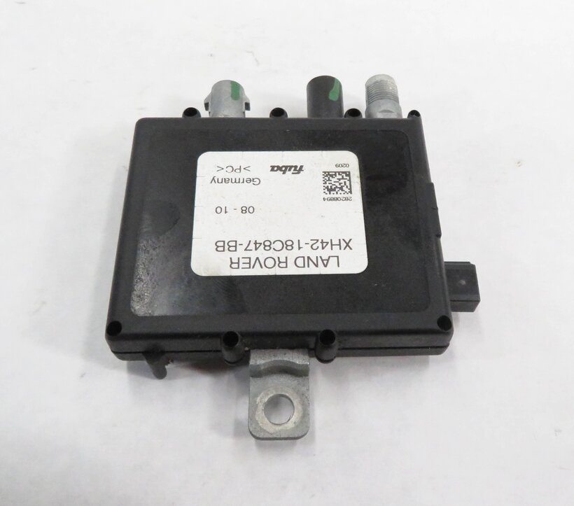 Thumbnail 4: 2011 RANGE ROVER (L322) ANTENNA AMPLIFIER MODULE