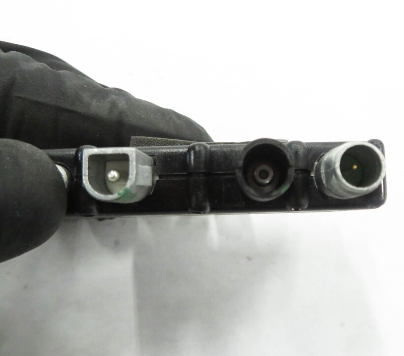 Thumbnail 6: 2011 RANGE ROVER (L322) ANTENNA AMPLIFIER MODULE