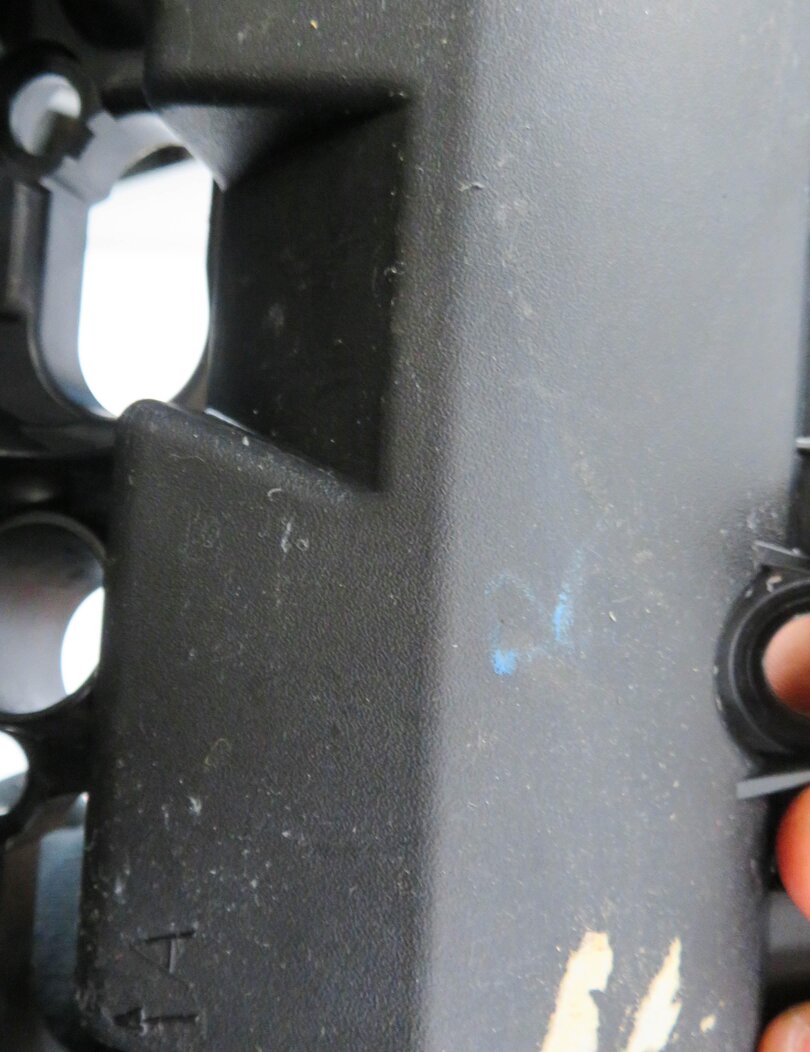 Thumbnail 8: 2010-2012 RANGE ROVER (L322) 5.0L V8 ENGINE RIGHT CYLINDER HEAD VALVE COVER