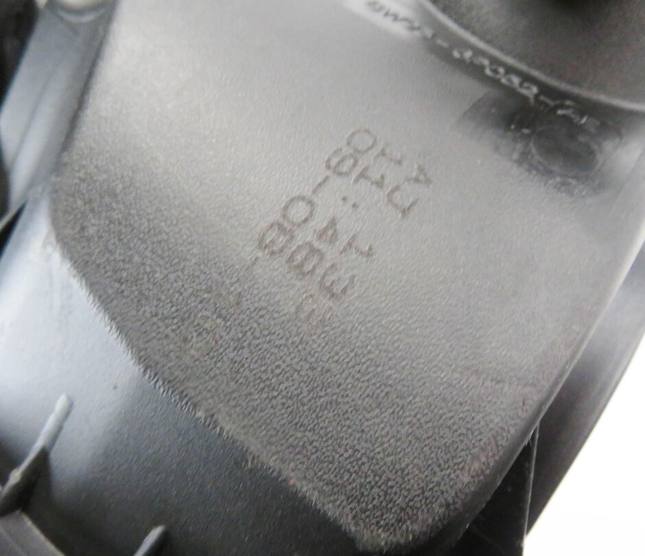 Thumbnail 6: 2010-2012 RANGE ROVER (L322) 5.0L V8 ENGINE LEFT CYLINDER HEAD VALVE COVER