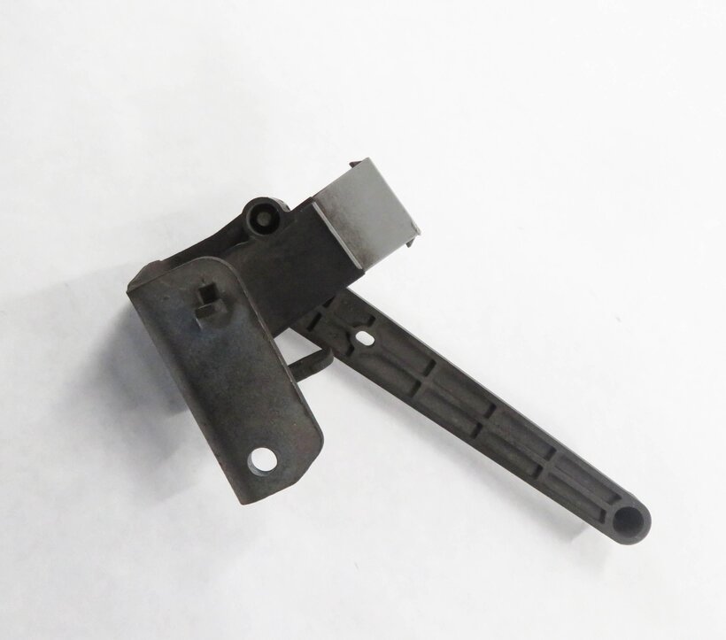 2011 RANGE ROVER (L322) RIGHT PASSENGER REAR SUSPENSION HEIGHT LEVEL SENSOR