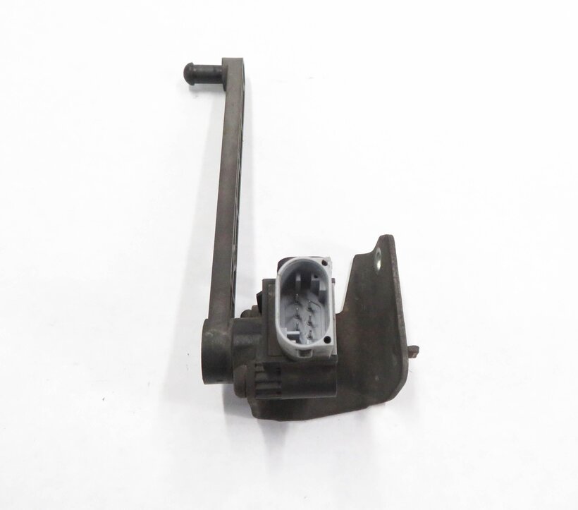 Thumbnail 3: 2011 RANGE ROVER (L322) RIGHT PASSENGER REAR SUSPENSION HEIGHT LEVEL SENSOR
