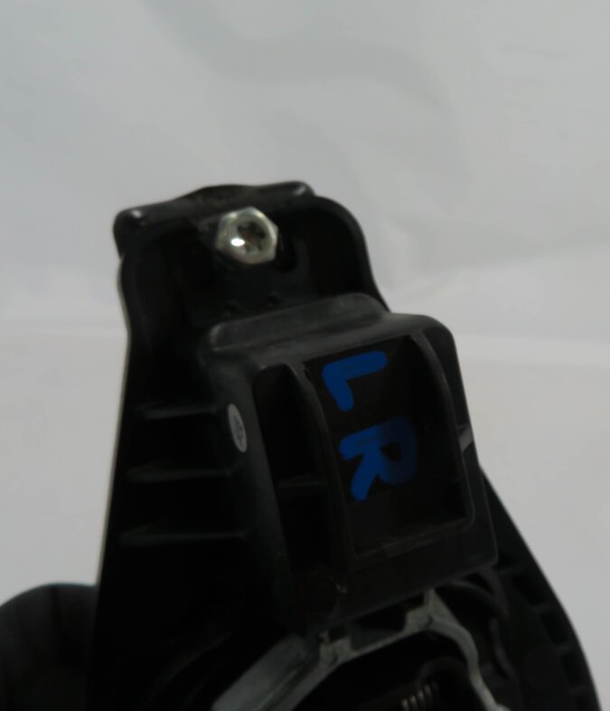 Thumbnail 7: 2010-2012 RANGE ROVER (L322) FRONT / REAR - PASSENGER DOOR HANDLE (BLACK & GRAY)