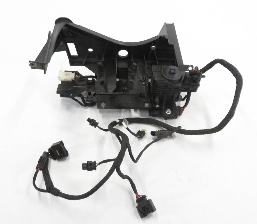 Thumbnail 2: 2009 BMW 335i (E90) 3.0L M57Y DIESEL ENGINE FUEL FLUID TRANSFER PUMP w/ HARNESS