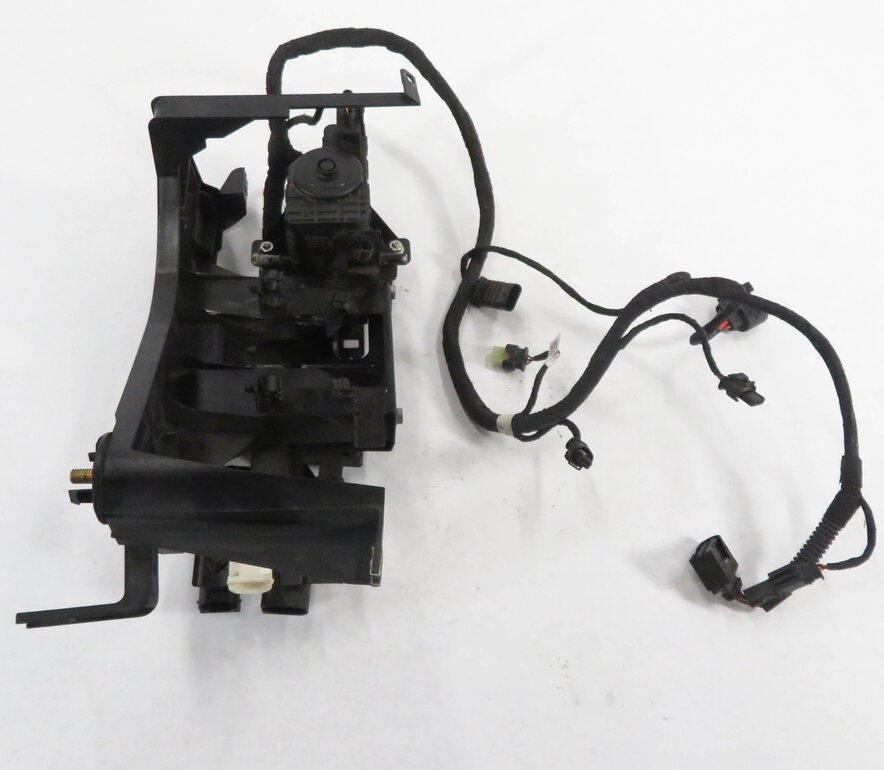 Thumbnail 3: 2009 BMW 335i (E90) 3.0L M57Y DIESEL ENGINE FUEL FLUID TRANSFER PUMP w/ HARNESS