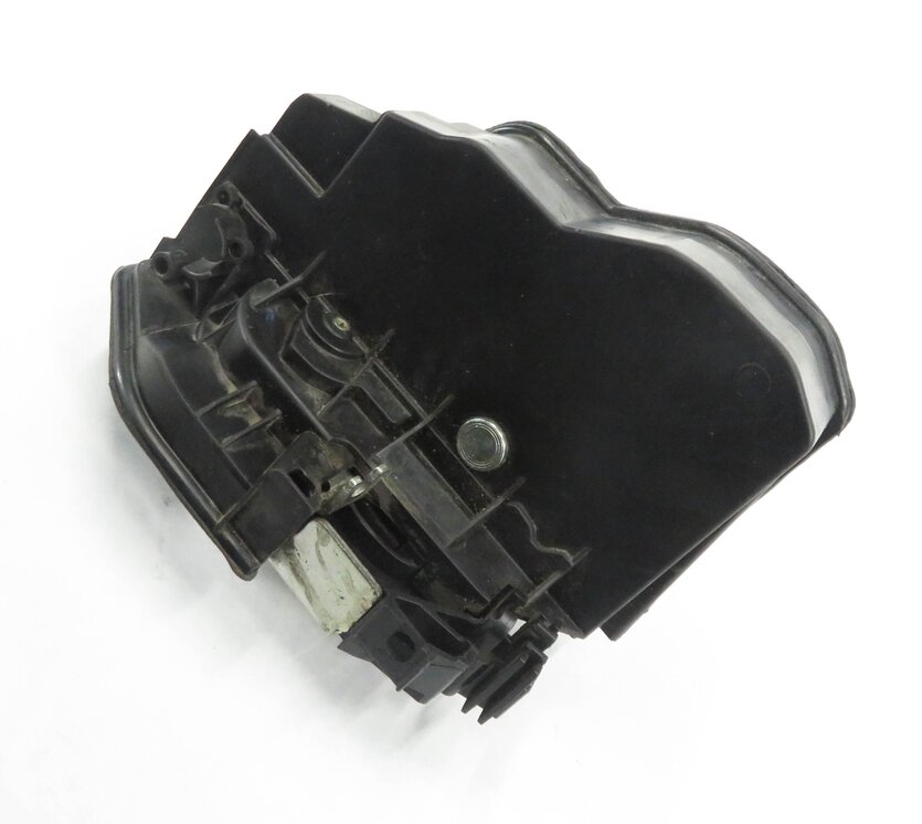 06-18 BMW E87 F22 E90 F30 E60 E63 E83 E65 E66 E70 E85 E89 RIGHT FRONT DOOR LATCH