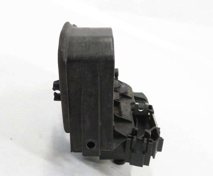 Thumbnail 3: 2010-2018 BMW E90 F30 F32 E60 F10 F01 F25 F26 E70 E71 LEFT SIDE REAR DOOR LATCH