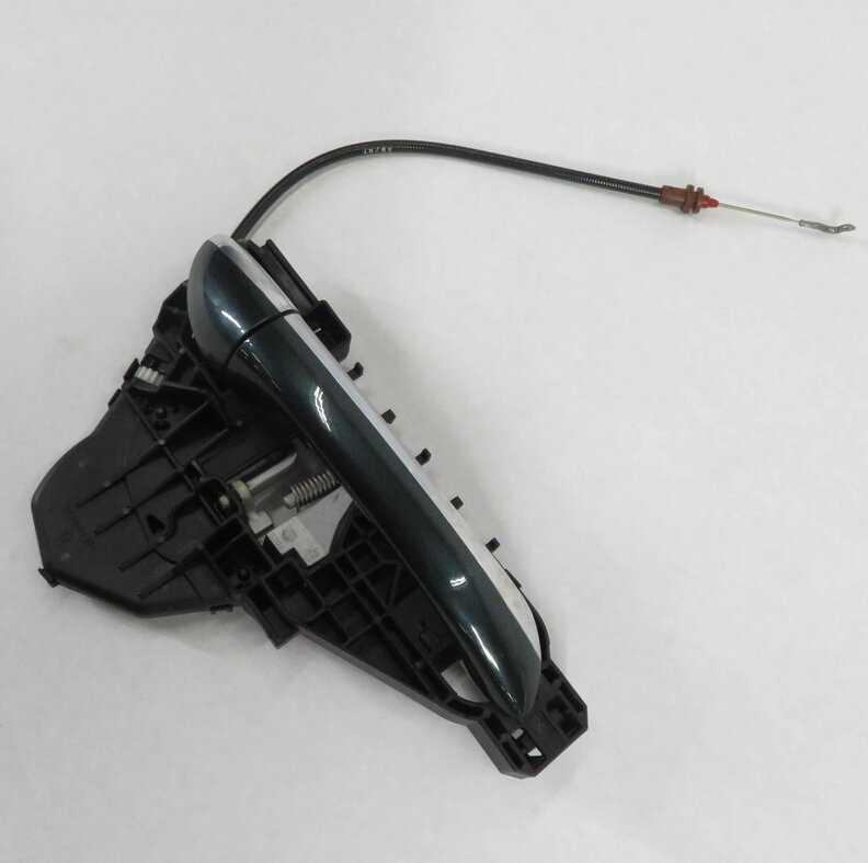 2008 MERCEDES ML320 (W164) RIGHT FRONT PASSENGER EXTERIOR DOOR HANDLE (GREEN)